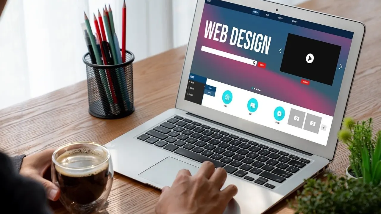 what is a hero image on a website